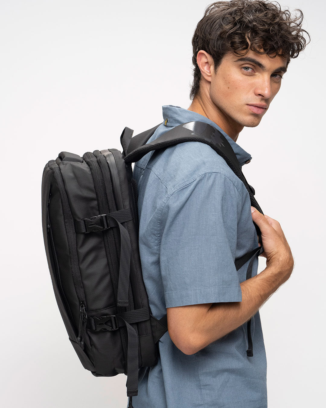 Mochila Travel Hodnost 28+10L