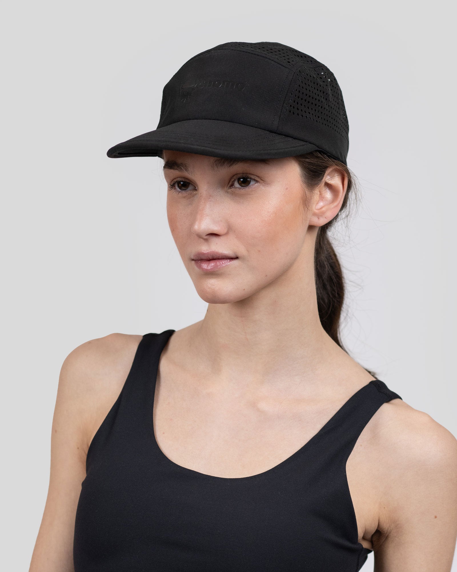 Jockey Runner Perforated Sport Full Logo