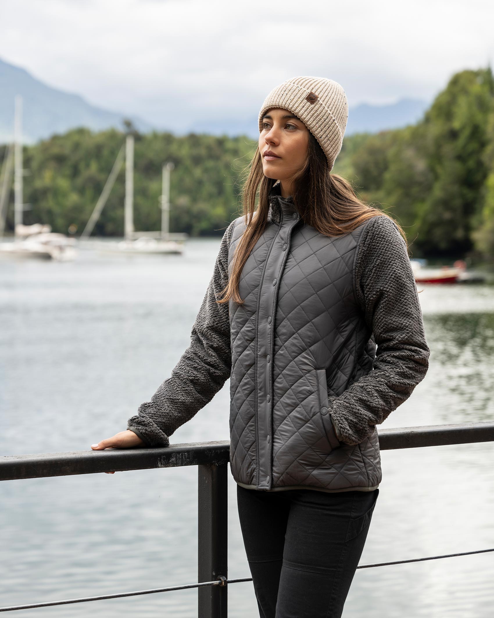 Short Fleece Eco Norweck Mujer | GNOMO® Chile | Tienda Oficial